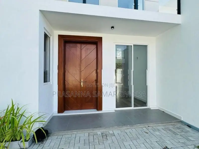 Brand New Solid Super Luxury 2 Storey House-Piliyandala