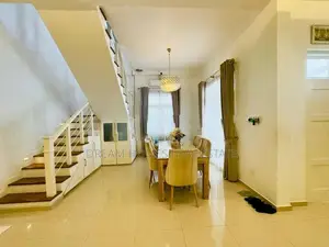 සුපිරි 2-Storey House in Hokandara