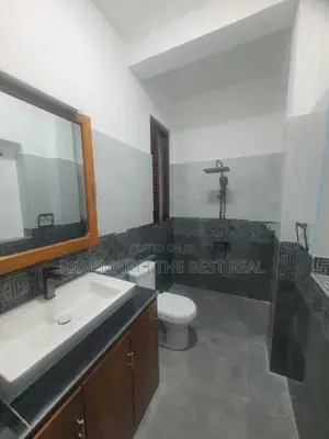 Malabe : Brand new 6BR (12P) House for Sale