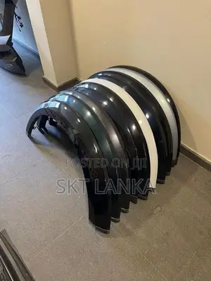 Genuine Discovery 4 2015 fender wheel arch mouldings