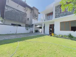 Brand New Luxury House Sale Athurugiriya