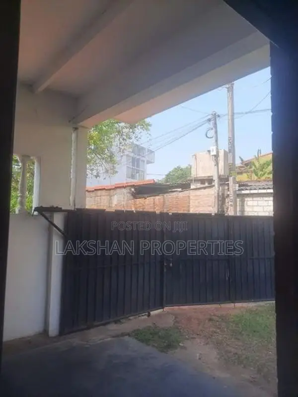 Land For Sale In Nugegoda Delkada