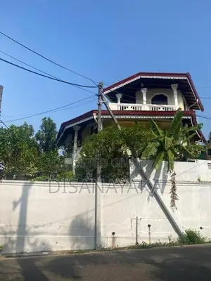 Two Storey Luxury House for Sale Ds2500