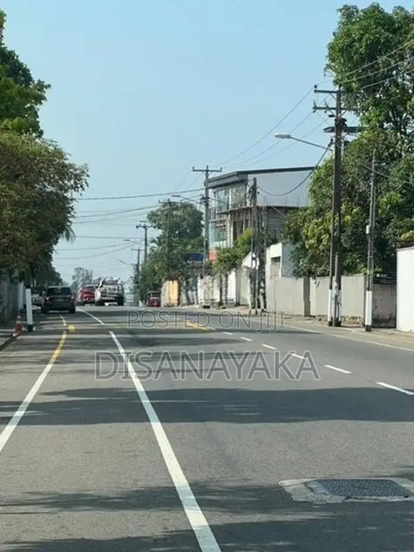 building for sale in nawala Ds726