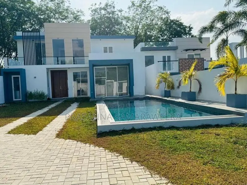 Brand New Solid Super Luxury 2 Storey House - Piliyandala