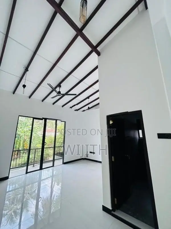 SUPAR BRAND NEW THREE STOREY HOUSE FOR SALE IN KOTTAWA
