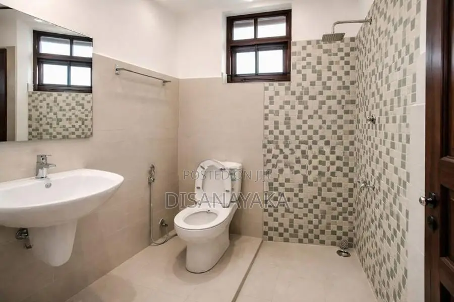 Two Storey House for Sale in Pipe Road, Koswaththa Ds2475
