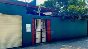 Single Storey House for Sale in Walpola