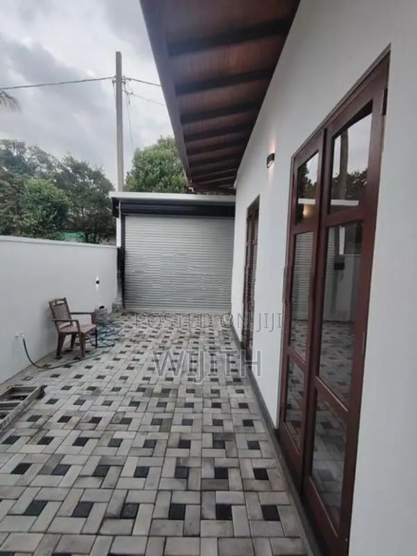 BRAND NEW SINGLE HOUSE FOR SALE IN KOTTAWA