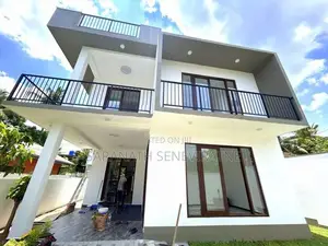 Brand-New House in Kottawa Dolekade Junction - 400 meters to 280 Bus R