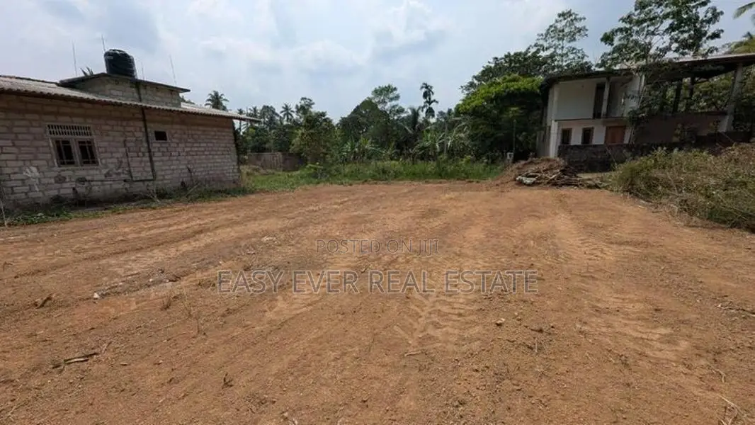 Land for Sale in Urapola