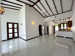 Brand New Single Luxury House in Athurugiriya Off Thunhandahena Rd