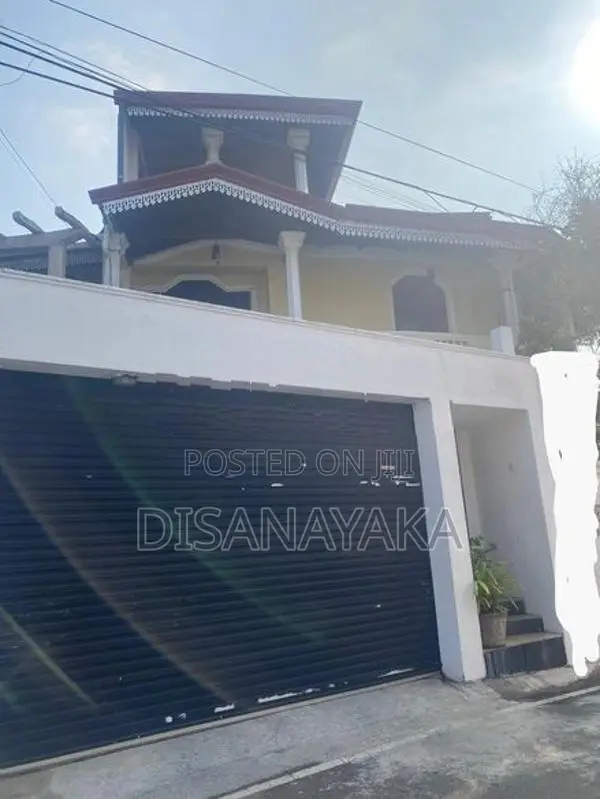 Two Storey Luxury House for Sale Ds2500