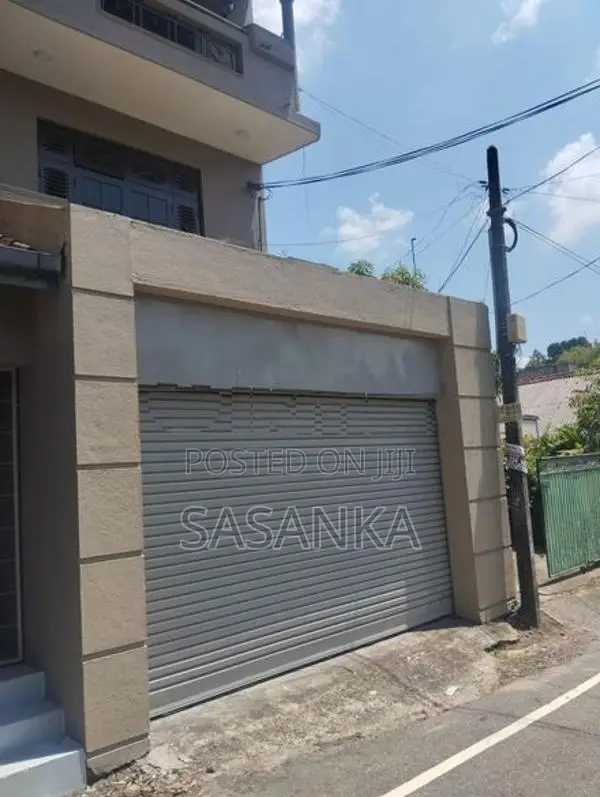 Battaramulla Prime Location Luxury House For Rent