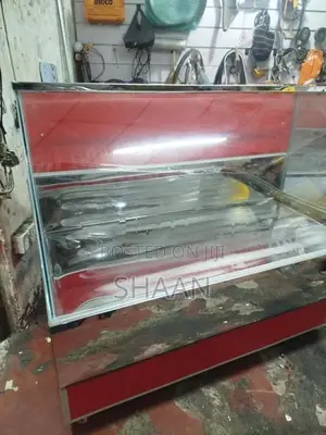 කුකුල් මස් සහ මාළු ශීතකරන. Chicken & Fish Display Coolers