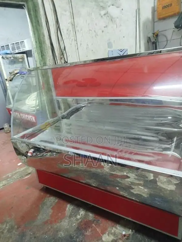 කුකුල් මස් සහ මාළු ශීතකරන. Chicken & Fish Display Coolers