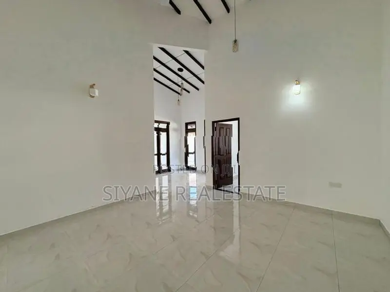 Brand New House For Sale Athurugiriya