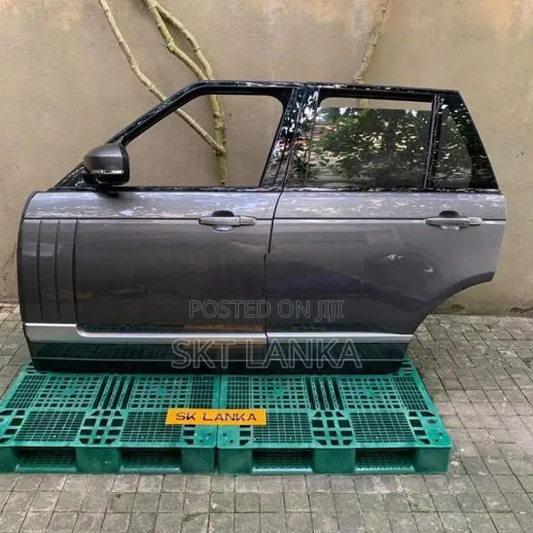 Genuine Range Rover Vogue 2017 doors complete