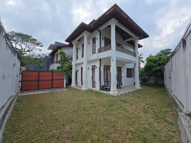 Almost Brand New Luxury Three Storey House for Sale Thalawathugoda