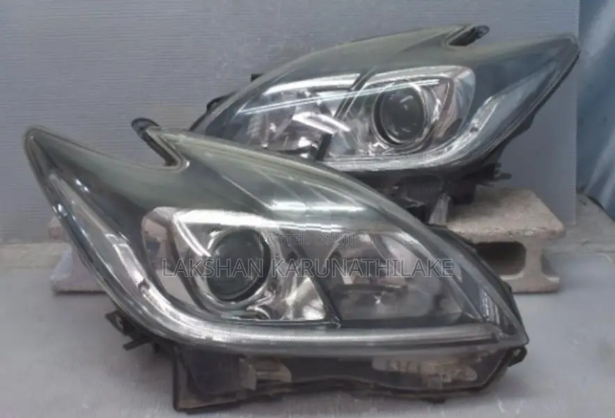 Prius ZVW30 Head Lights HID Xenon Left and Right Ballast Burner