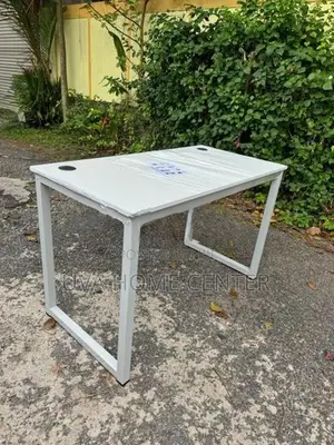 Smart Office Table 4x2ft