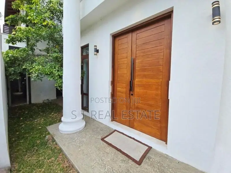 Architecture Designed Luxury 3 Storey House for Sale in Thalawathugoda