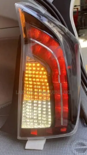 Toyota Prius ZVW30 GS Tail Light