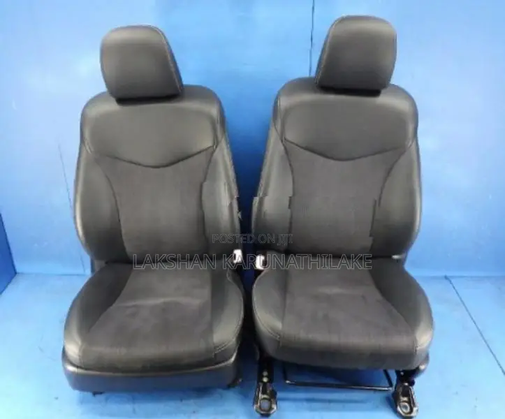 Toyota Prius G Touring Electric Leather Seat Set