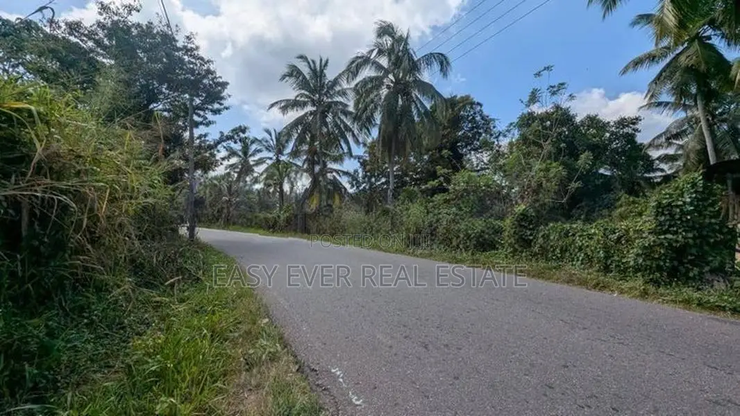 Land for Sale in Gampaha