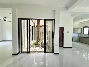 Newly Build Luxury Three Storey House for Sale Homagama