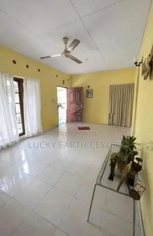 Nugegoda, Unfurnished 1 Storey House for Rent Nugegoda (MG1294)