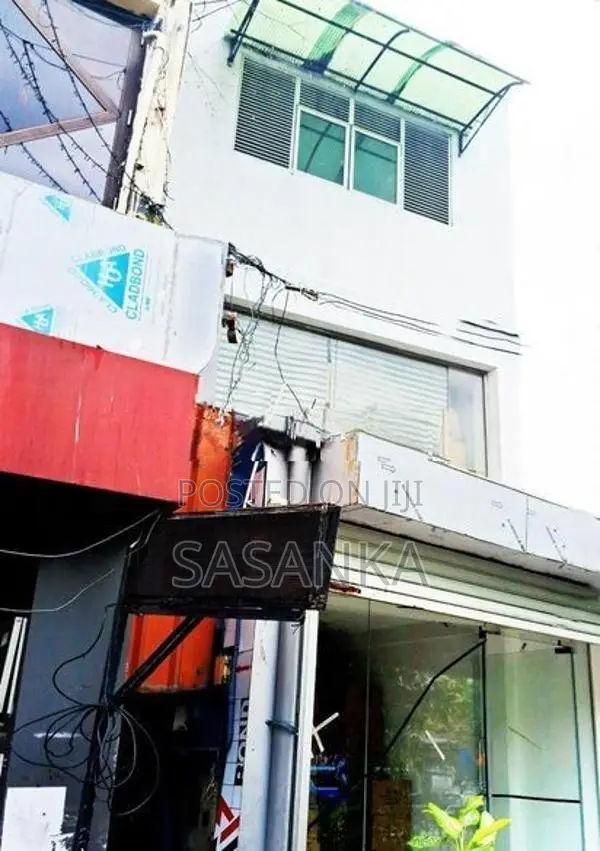 Nugegoda High Level Road Junction Building For Sale