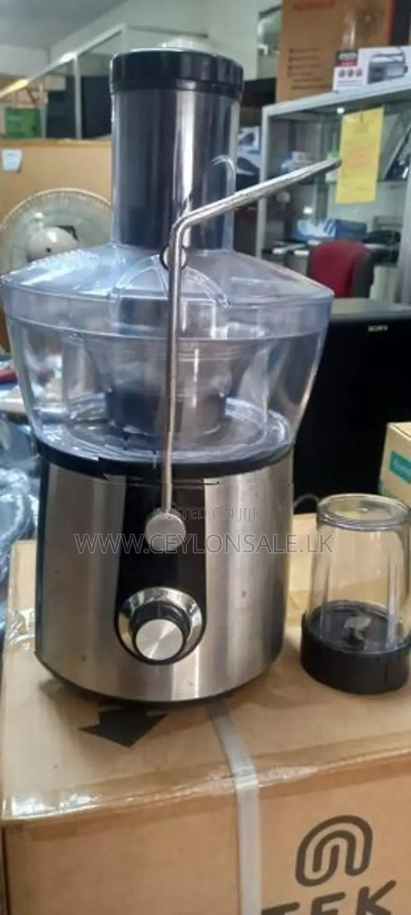 Juicer with Grinder