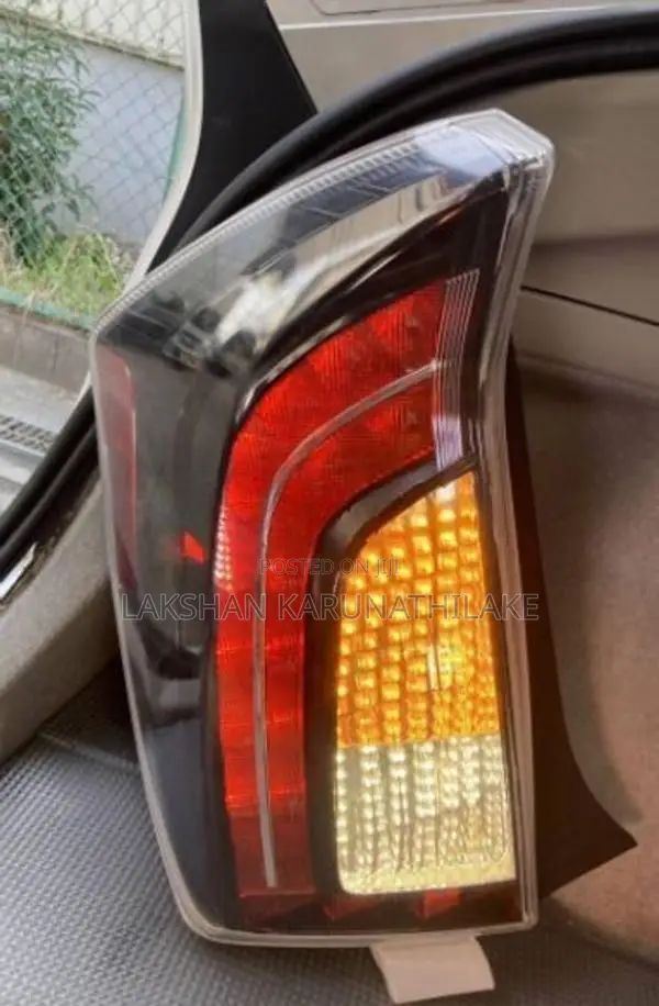 Toyota Prius ZVW30 GS Tail Light