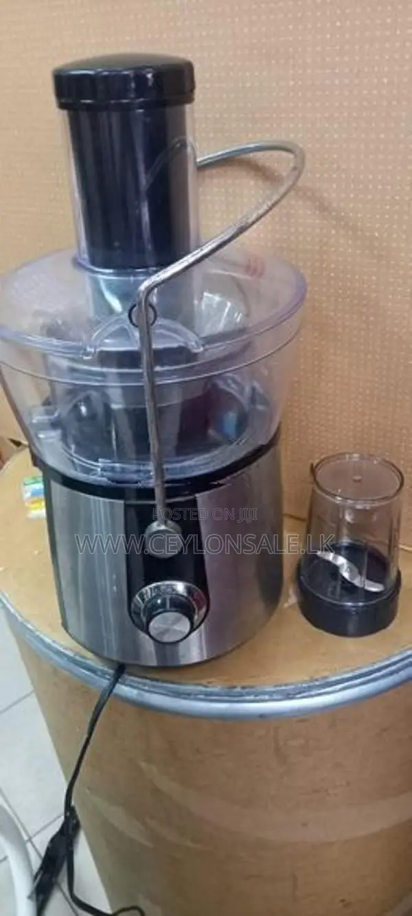 Juicer with Grinder