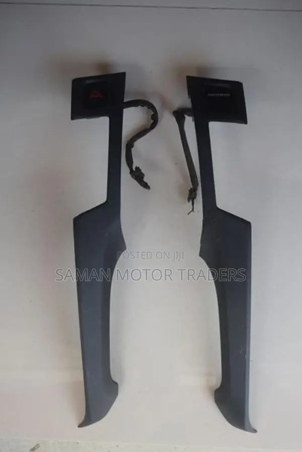 Toyota Vitz KSP90 Dashboard trim panels