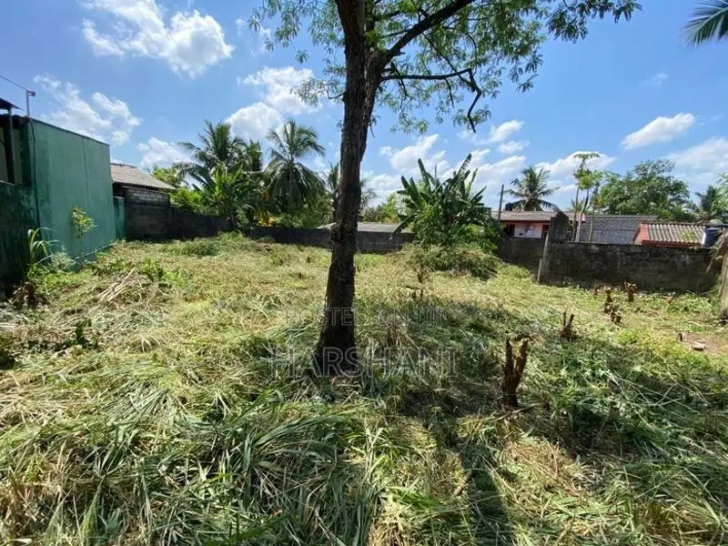 17P Land at Mihindu Mawatha, Close to Malabe Town