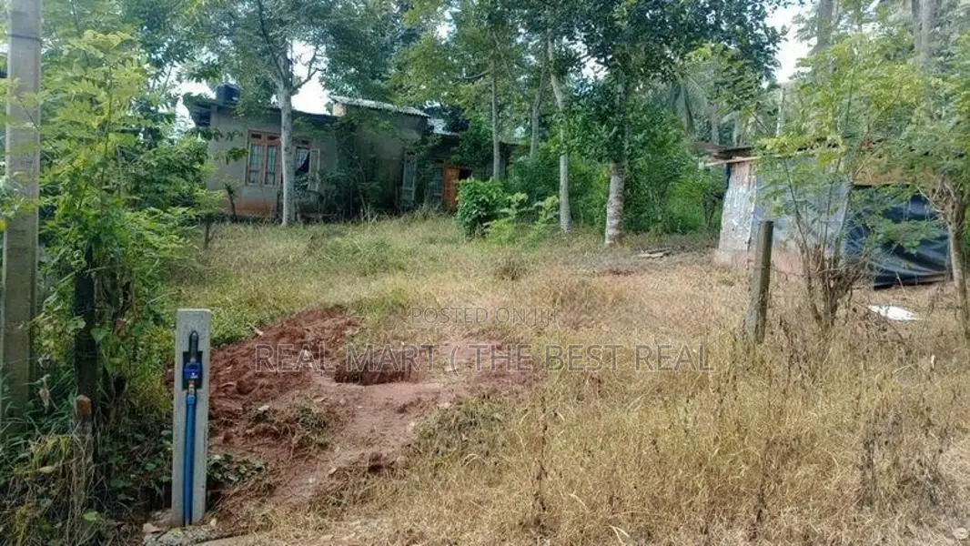 Matale : 10.05 perches Land for Sale at Palapathwela