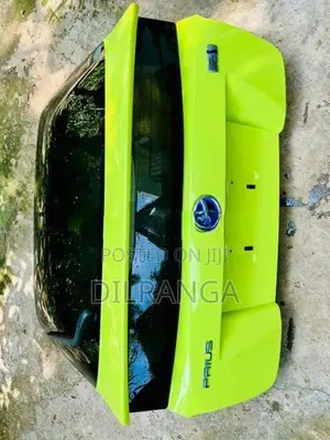 Prius W50 Dicky Door