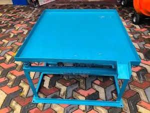 Vibrator Table