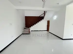 House for Sale in Athurugiriya