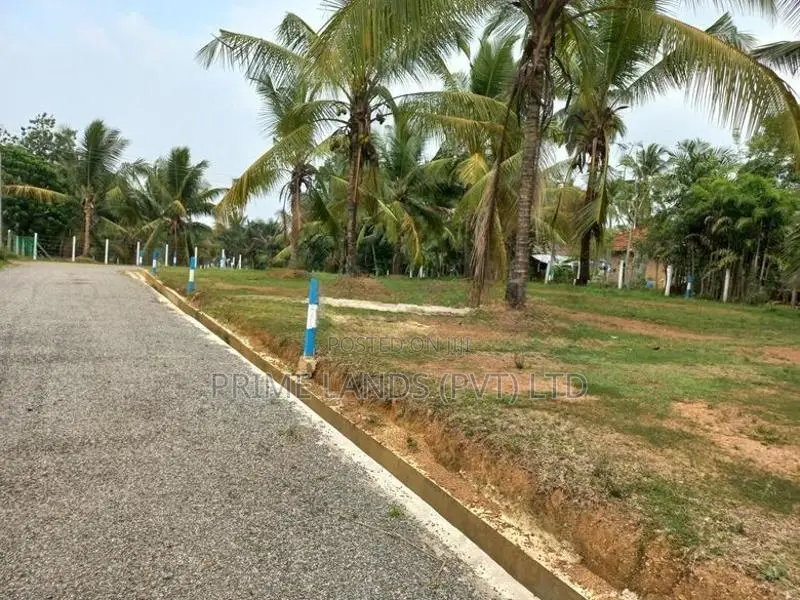 හෝමාගම ආටිගල නේවාසික බ්ම් කොටස් විකිණීම