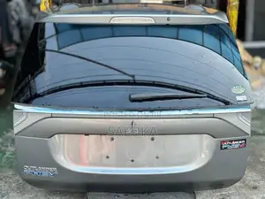 Mitsubishi GG2W Outlander Dicky Door