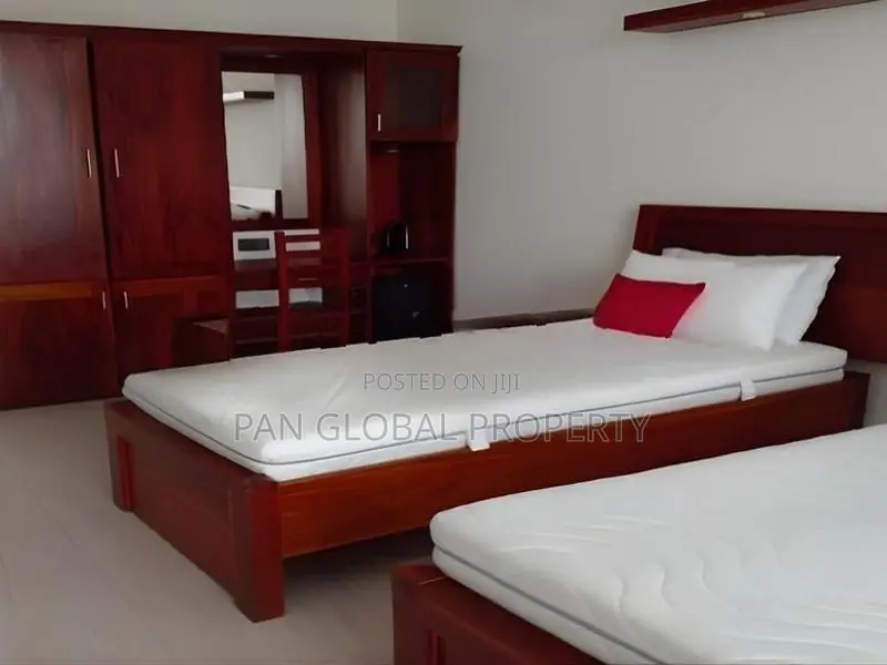 Hotel for Sale in Wadduwa