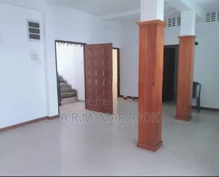 Colombo 4 Bambalapitiya Ground Floor Plus 3 Storey Flats For Sale