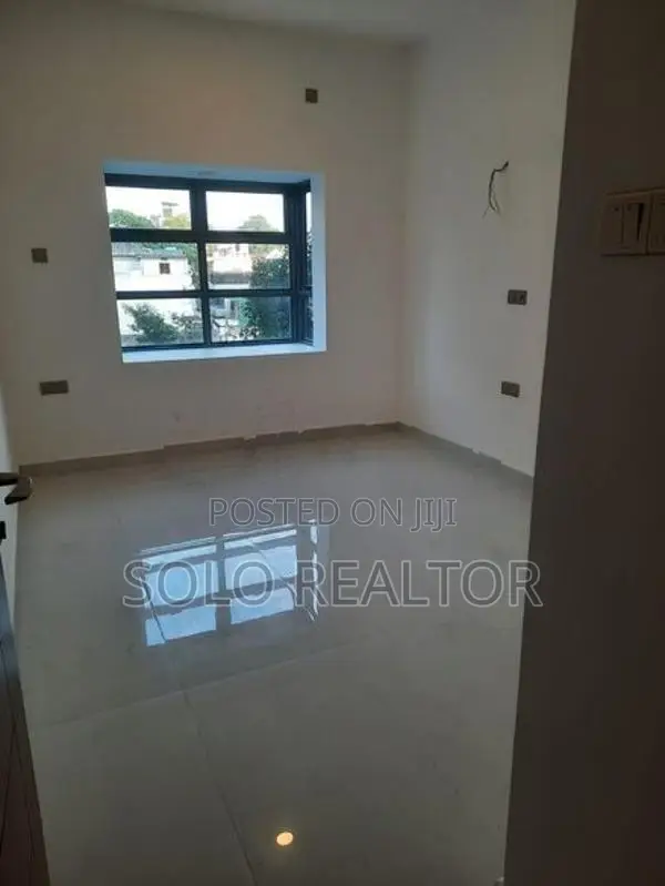 Apartment For Sale In Colombo 6