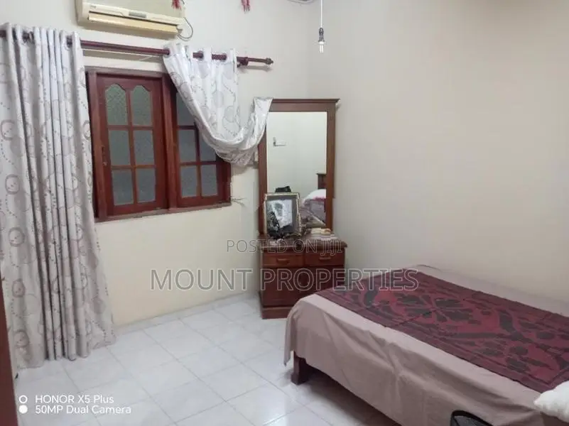 Fully Furnished House for Rent in Mount Lavinia Close to Galle Road