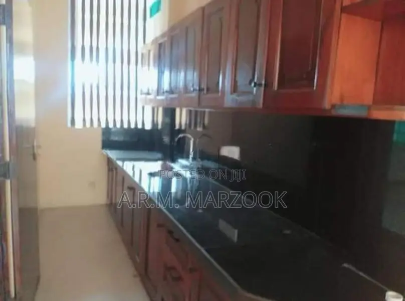 Colombo 4 Bambalapitiya Ground Floor Plus 3 Storey Flats For Sale