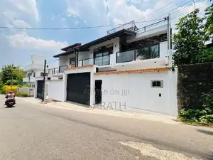 Luxury Brand New House Sale Malabe