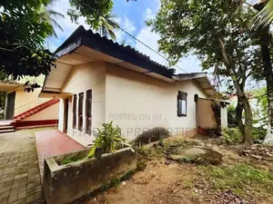 Land for Sale in Thalawathugoda